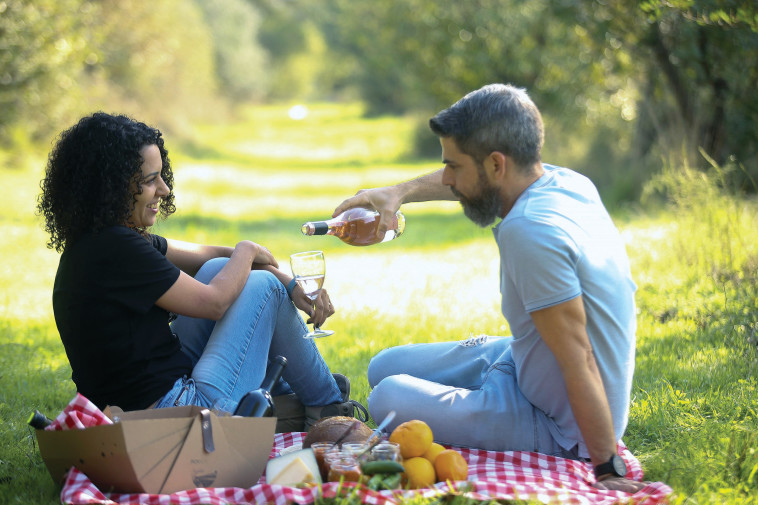 פיקניק ביער בן שמן (צילום: תיירות חבל יתיר)