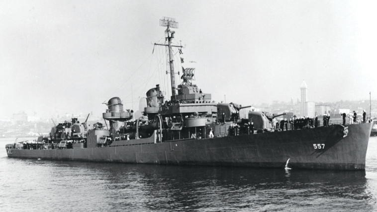 תיעוד הספינה לפני הטביעה