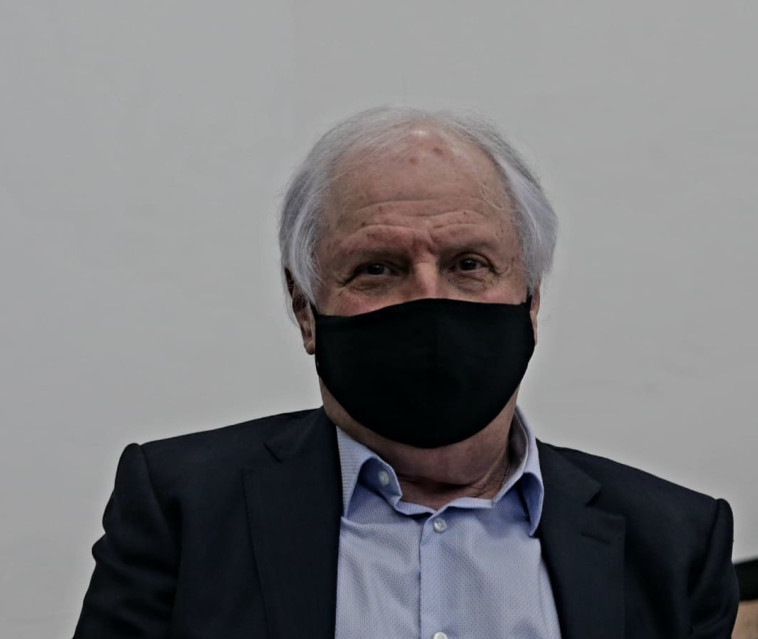 שאול אלוביץ' בבית המשפט