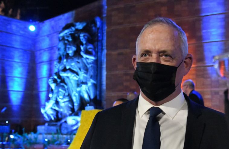 בני גנץ בטקס ביד ושם