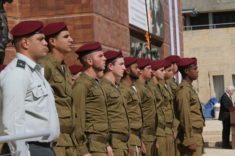 טקס הנחת הזרים ביום הזיכרון לשואה ולגבורה 2021, ב''יד ושם''