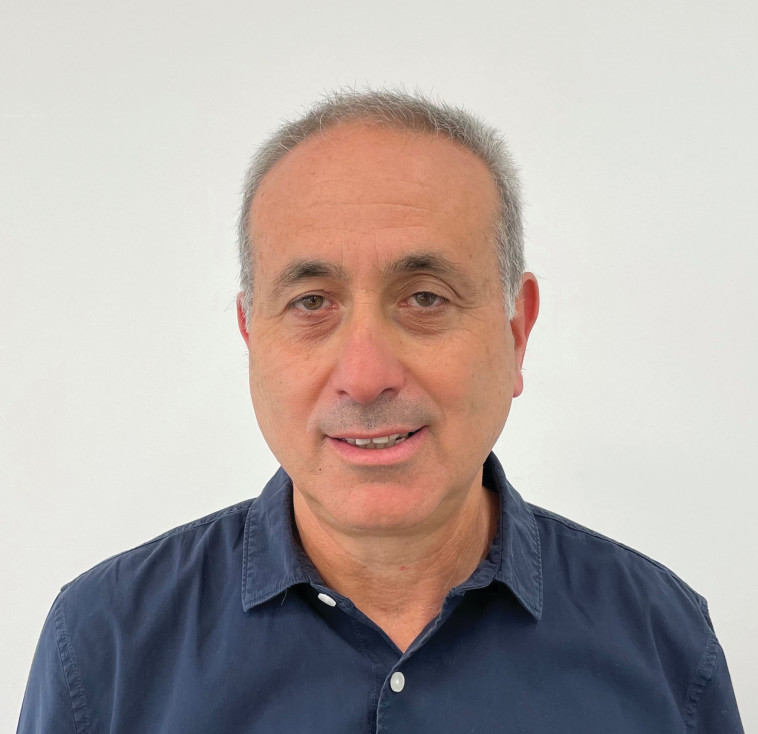 עמית רון מנהל פיתוח אריזות וקיימות באסם נסטלה