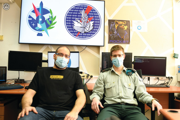 סגן אוריל וסינג ואוהד מטע - מהנדס דאטה פקאן