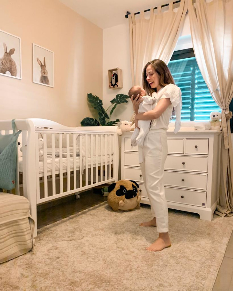 החדר של מעיין ובנה