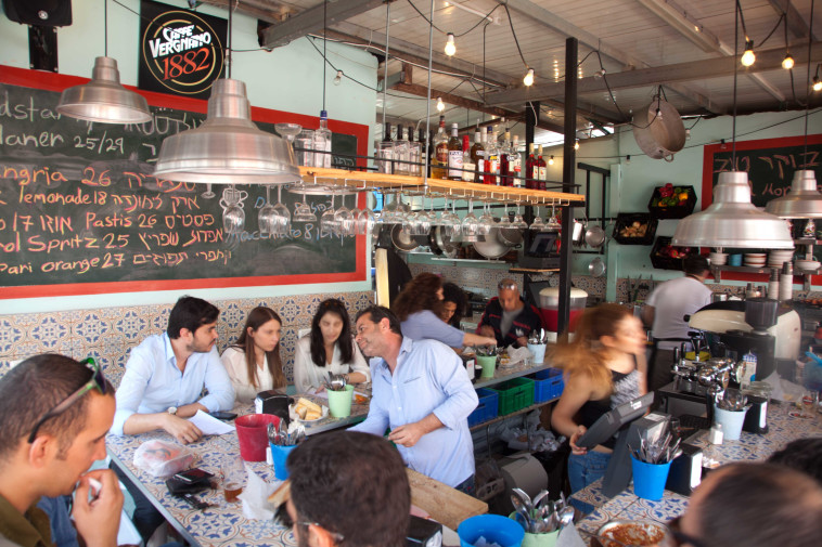 בורגר הסמטה. שוק הכרמל, תל-אביב 