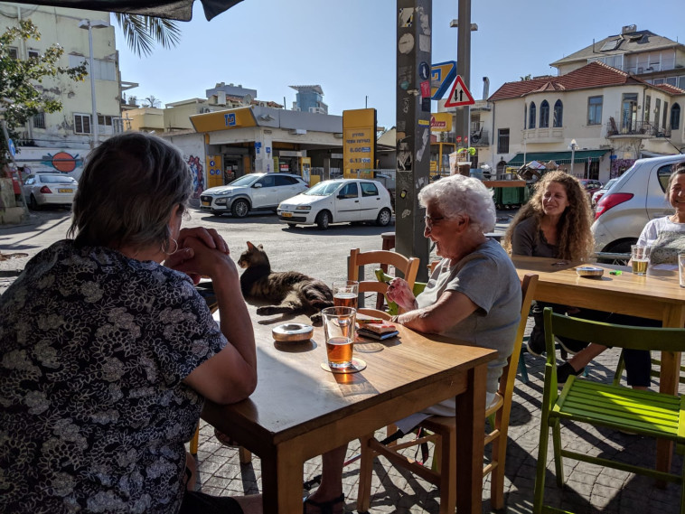 המנזר. שוק הכרמל תל-אביב (צילום: ליאור הרגיל)