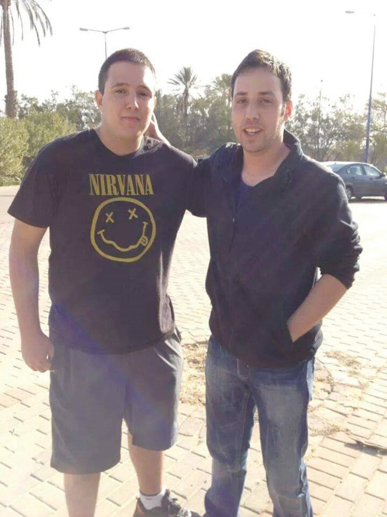 נדב ז''ל ופז ביום הגיוס של פז