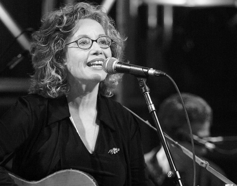 חוה אלברשטיין