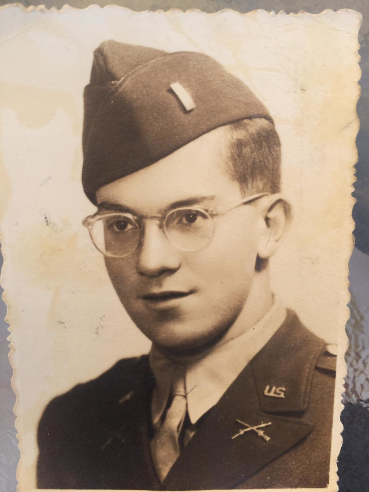 משה ברודצקי במדי קצין צבא ארה''ב