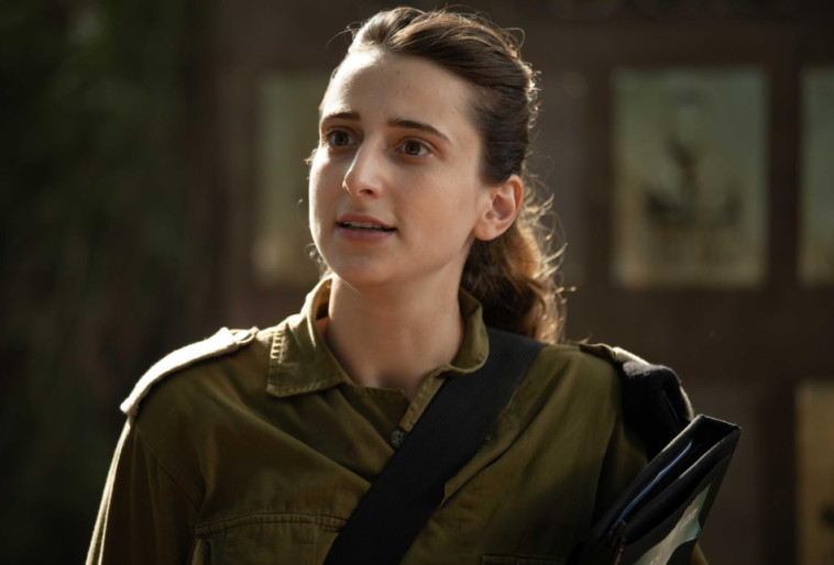 אלונה סער במפקדת