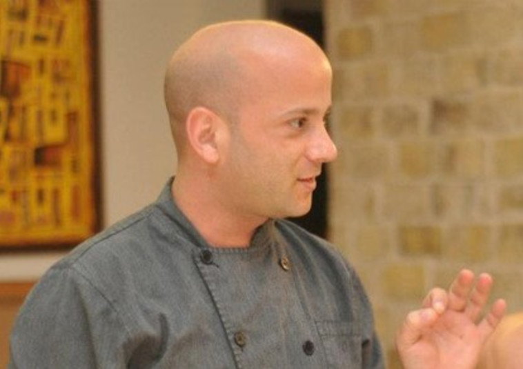 השף גיא רוזן: כשאני מבשל בבית לקוחותיי יש לי הזדמנות להעניק להם חוויה עוצמתית המותאמת במדויק לציפיותיהם, עד לדרגת הפרטים הקטנים ביותר