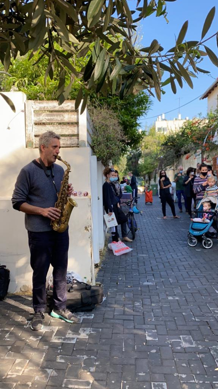 קובי סלומון, מורה לסקסופון ומשתתף בתוכנית ''מפתח סול'' להלומי קרב