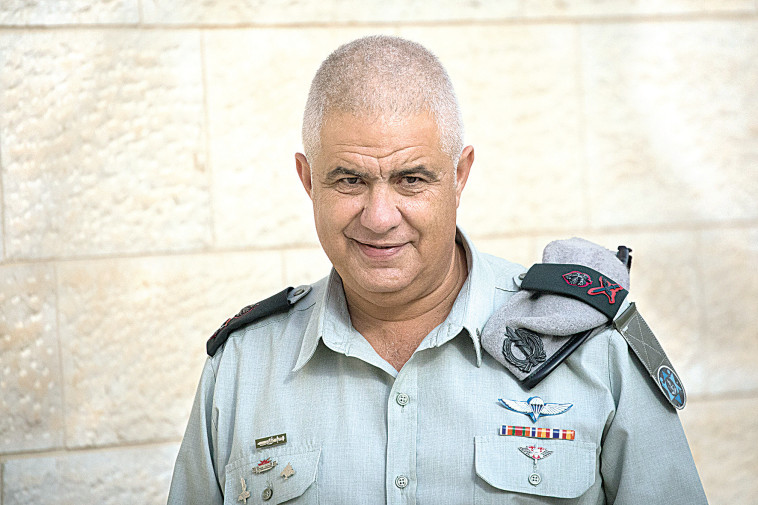 אלוף מוטי אלמוז