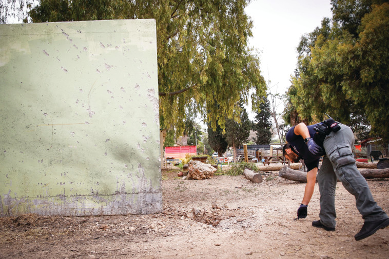 נפילת הרקטה בעוטף עזה