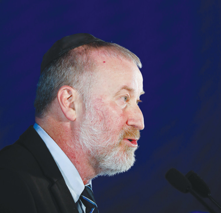 אביחי מנדלבליט