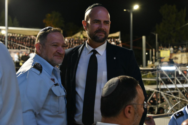 שר הפנים אוחנה והמפכ''ל שבתאי