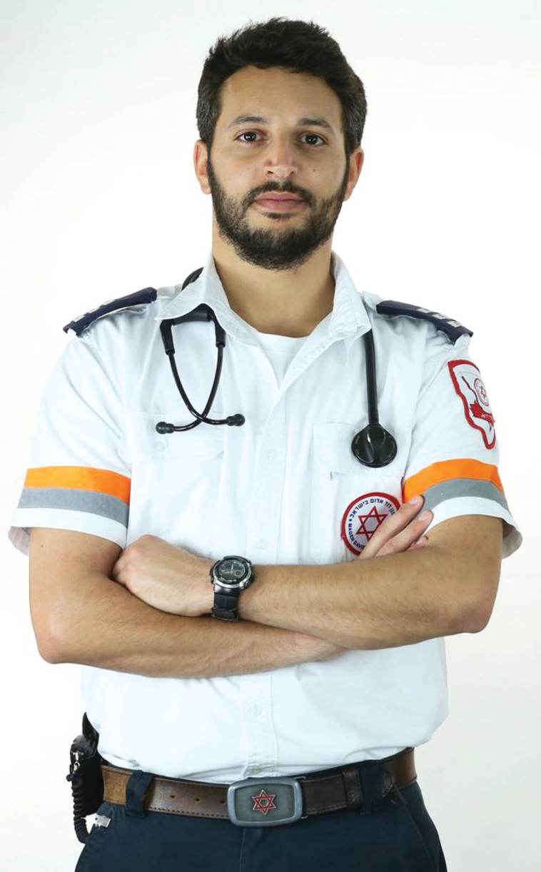 כפיר עייש, פרמדיקבמד''א, טיפל בפצועים באסון בהר מירון