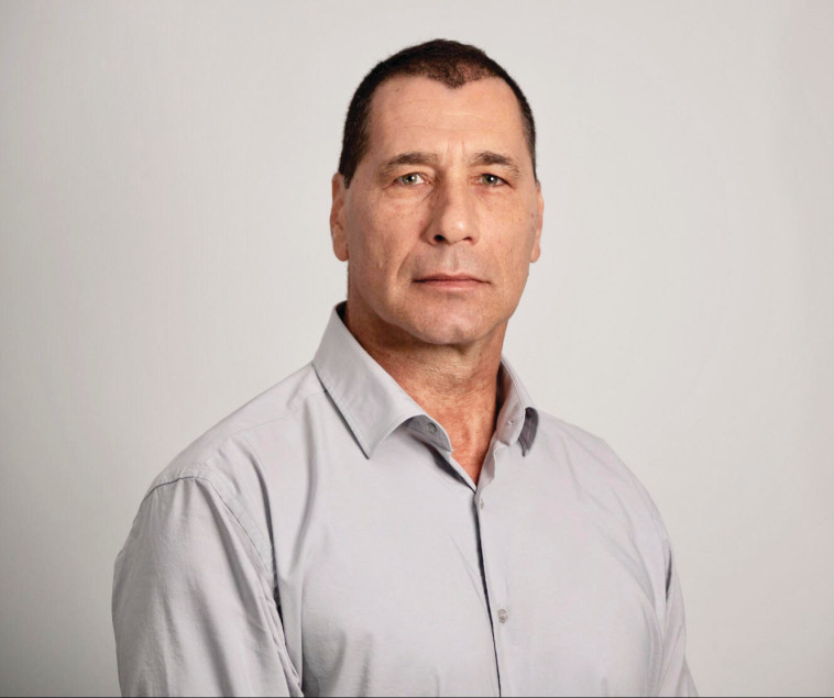 ניצב בדימוס זהר דביר, כיהן כמפקד מחוז צפון ב־2014־2016