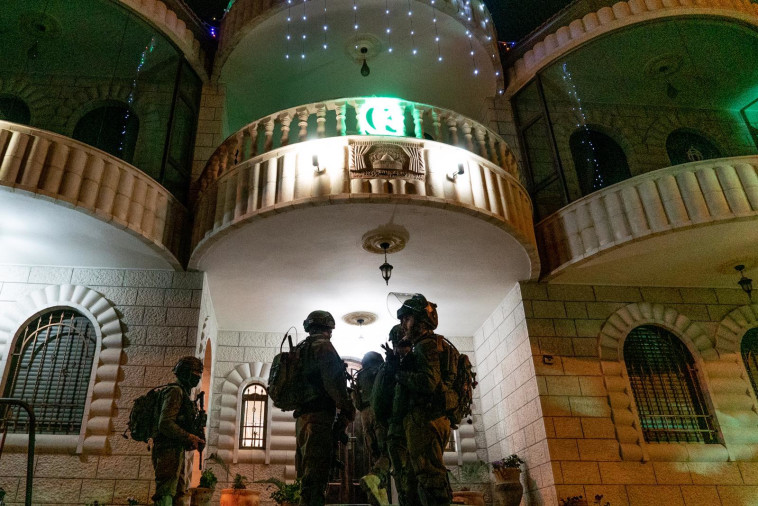 כוחות צה''ל מיפו את בית המחבל שביצע את הפיגוע בצומת תפוח