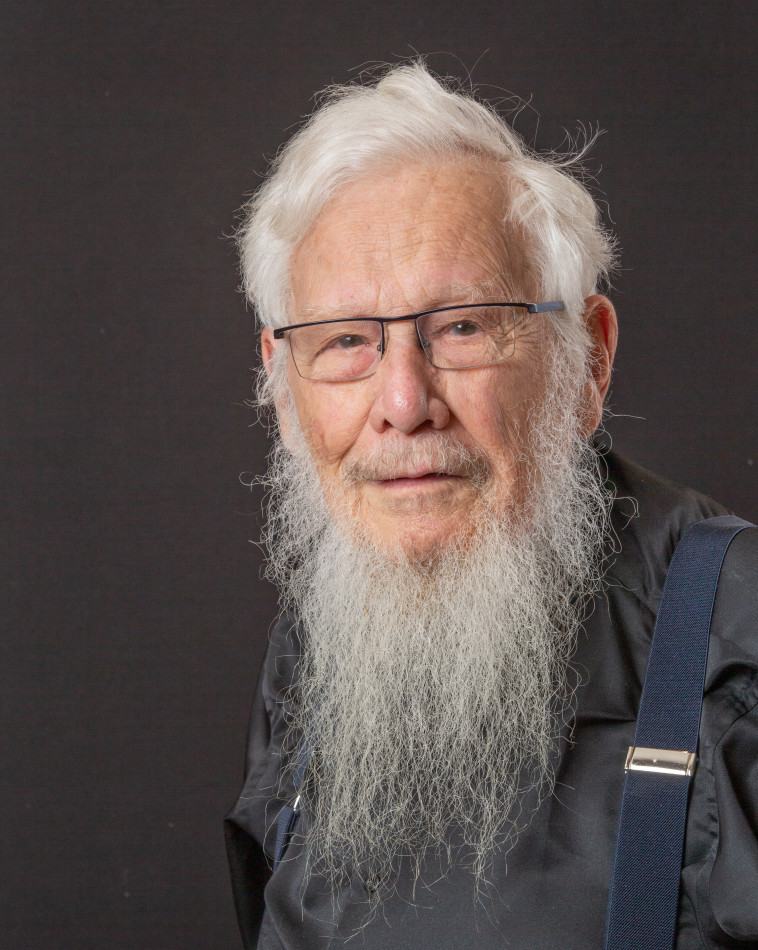 פרופ' שראל אומן