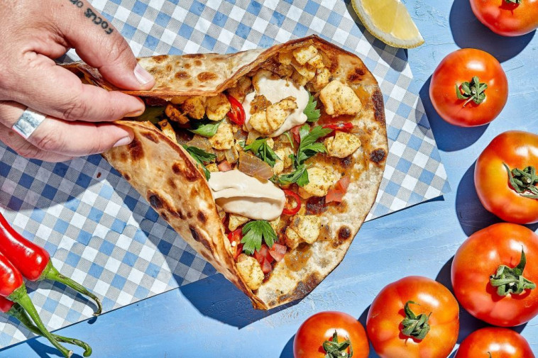 שווארמה לוקוס של דוניס