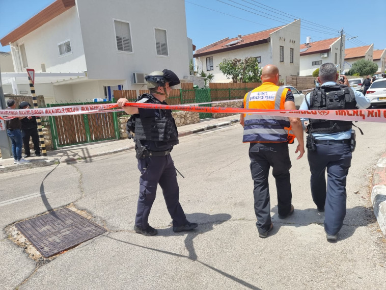 פגיעת רקטה בבית באשדוד