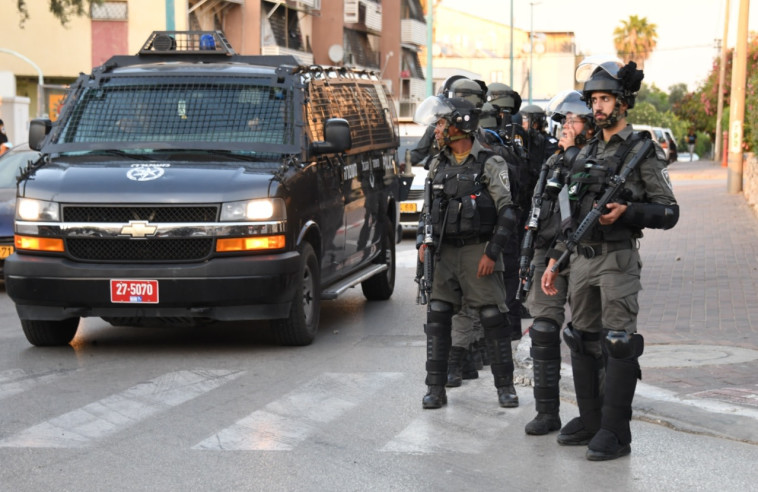 כוחות הביטחון נערכים לעימותים בלוד