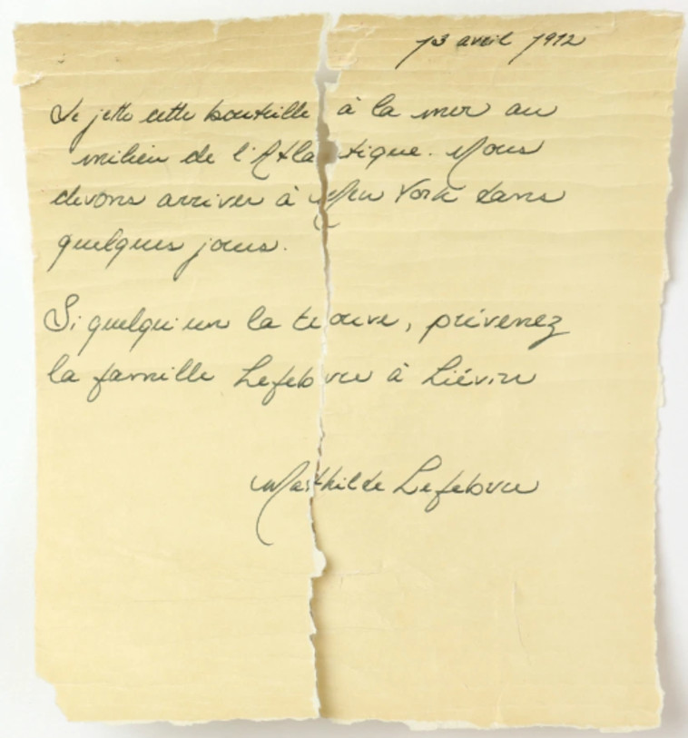 המכתב שנמצא בבקבוק לכאורה מימי הטיטאניק (צילום: רויטרס)