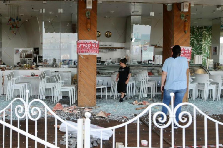 בית עסק הרוס בבת ים