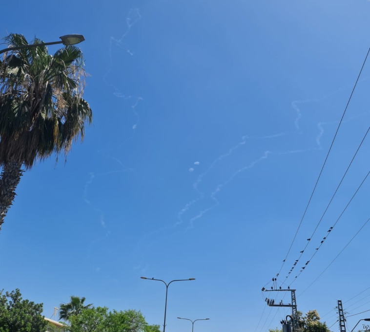 יירוטים בשמי גוש דן