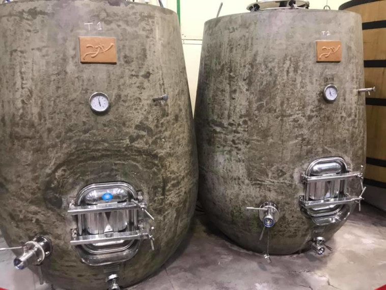 יקב יתיר - מכלי בטון 