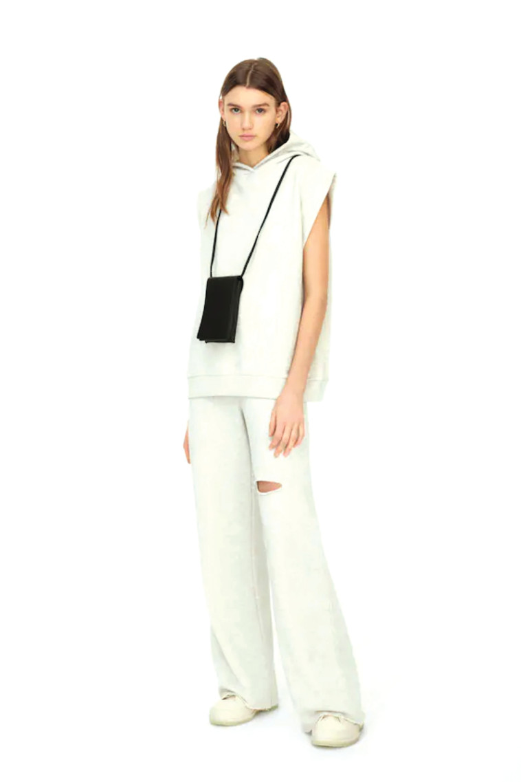 PULL AND BEAR תיק 65.9 שקלים