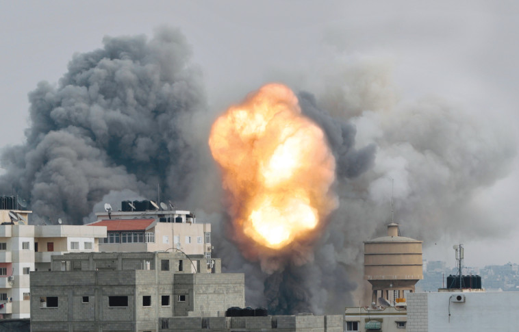 הפצצות בעזה