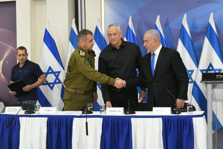 נתניהו גנץ וכוכבי בהצהרה לתקשורת