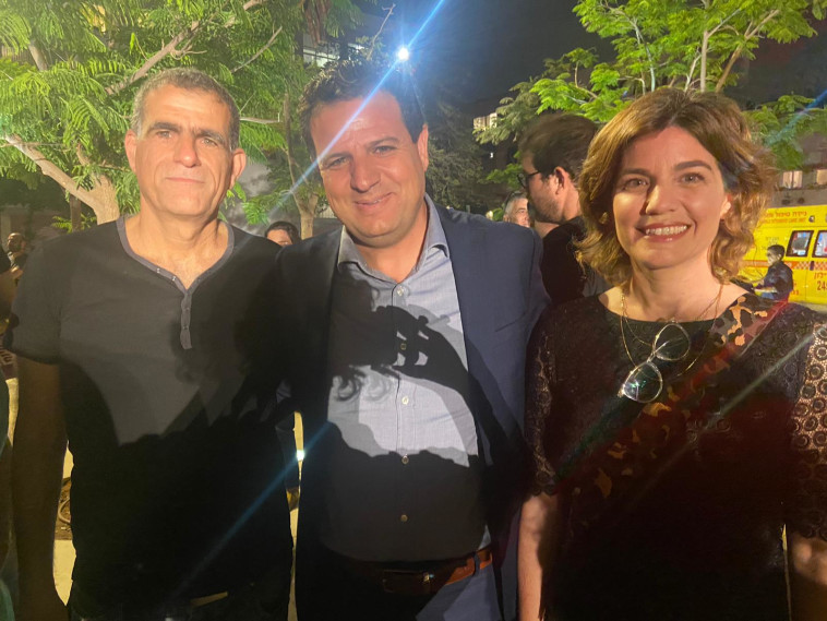 חברי הכנסת איימן עודה, תמר זנדברג ומוסי רז