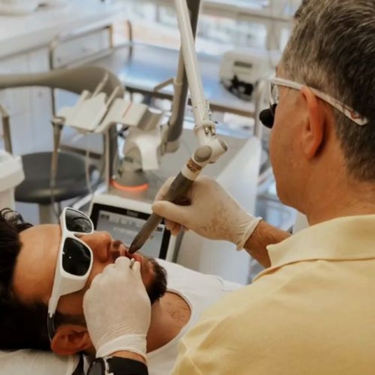 טיפול Smile Lift במרכז DESHELI