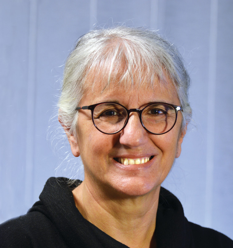 דוברת צה''ל לשעבר, רות ירון