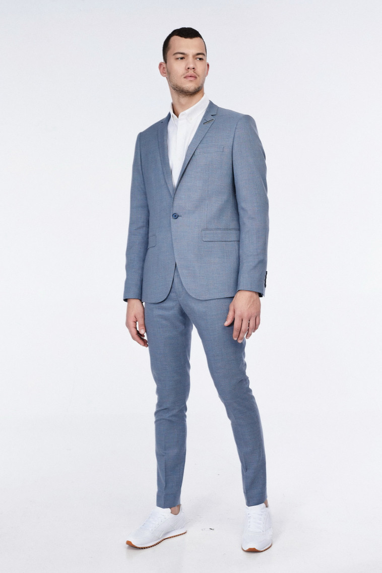 קסטרו. ז'קט: 499 שקלים. מכנסיים: 259 שקל