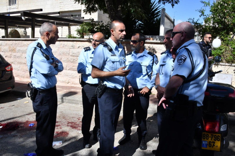 זירת האירוע בגבעת זאב (צילום: דוברות המשטרה)