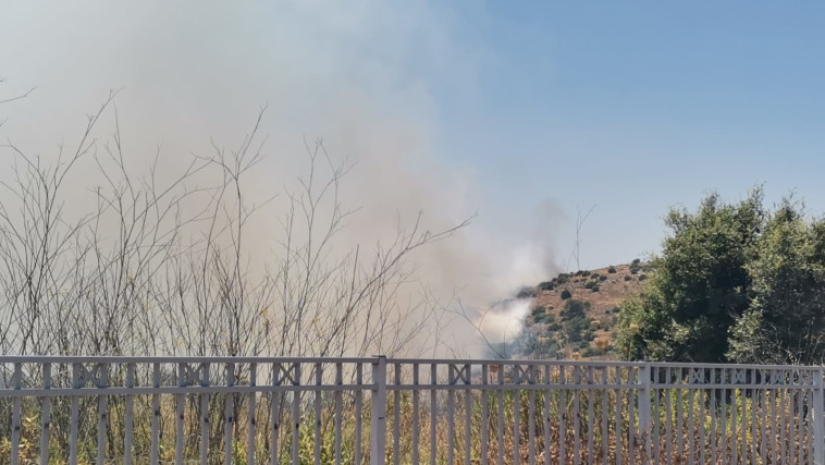 השריפה בצור הדסה (צילום: יניר קוזין)