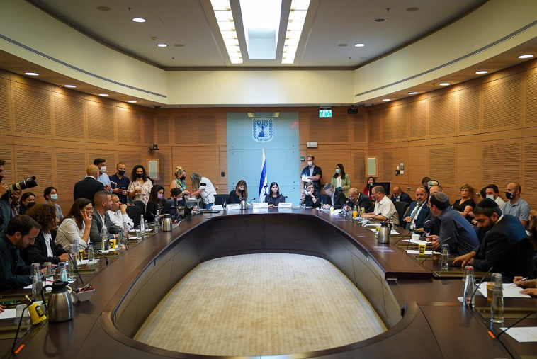 הדיון בוועדה המסדרת