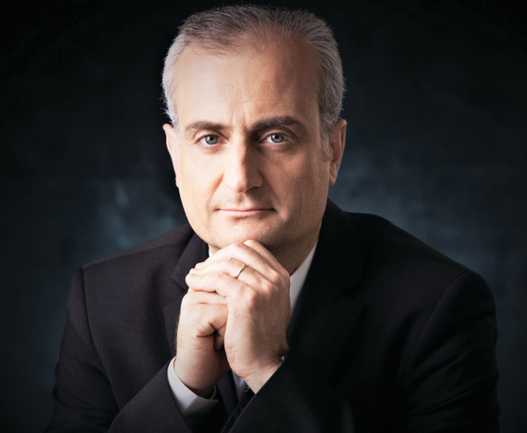 עמנואל נבון 