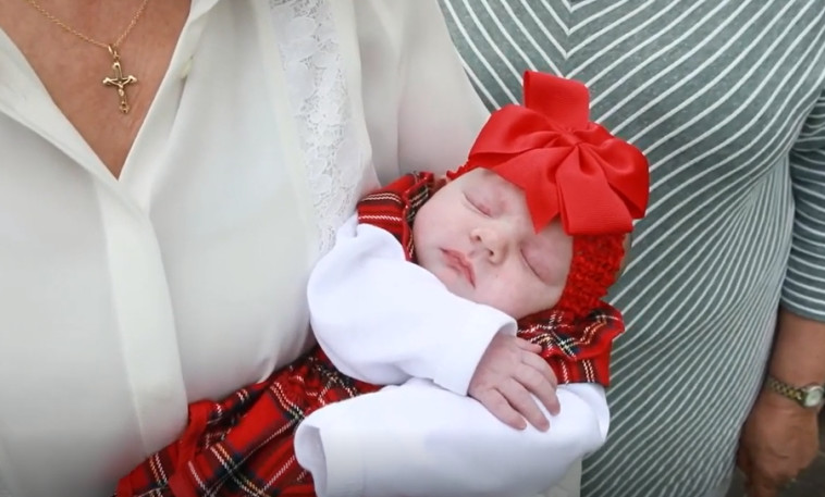 נילה פרגוסון, התינוקת האחרונה בשושלת