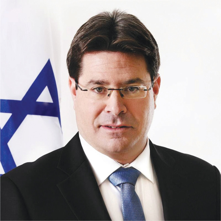 אופיר אקוניס