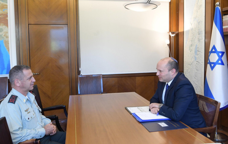 נפתלי בנט, אביב כוכבי