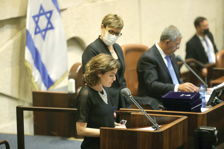 תמר זנדברג בהשבעת הממשלה  (צילום: מרק ישראל סלם)