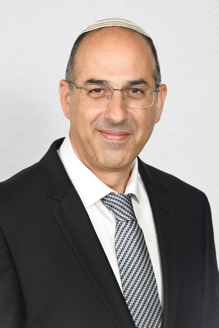  סמנכל משכנתאות וקשרי לקוחות בבנק לאומי אורי יוניסי