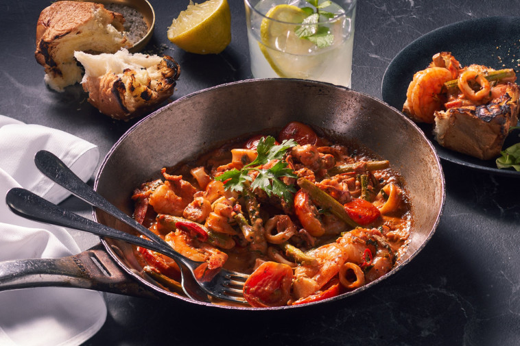 מחבת פירות ים בסיטארה