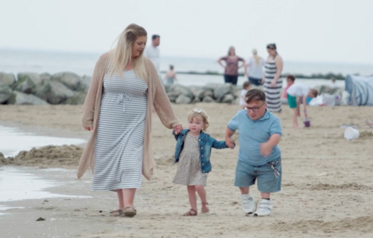 משפחת לוסטד המאושרת