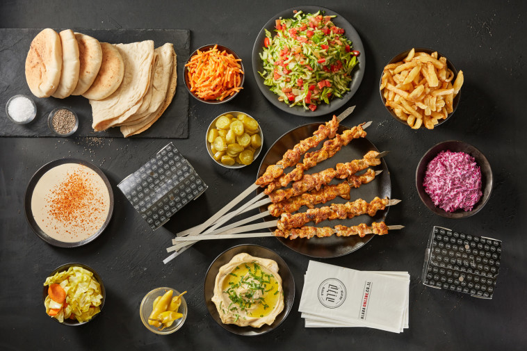 קלרה והשיפודים